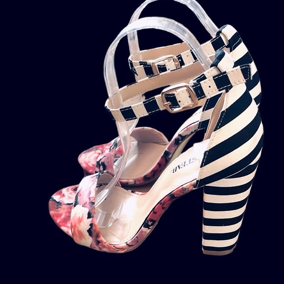 Just Fab Lena Floral and Zebra Print Fabric Upper Sandals Size 8 - Picture 4 of 16